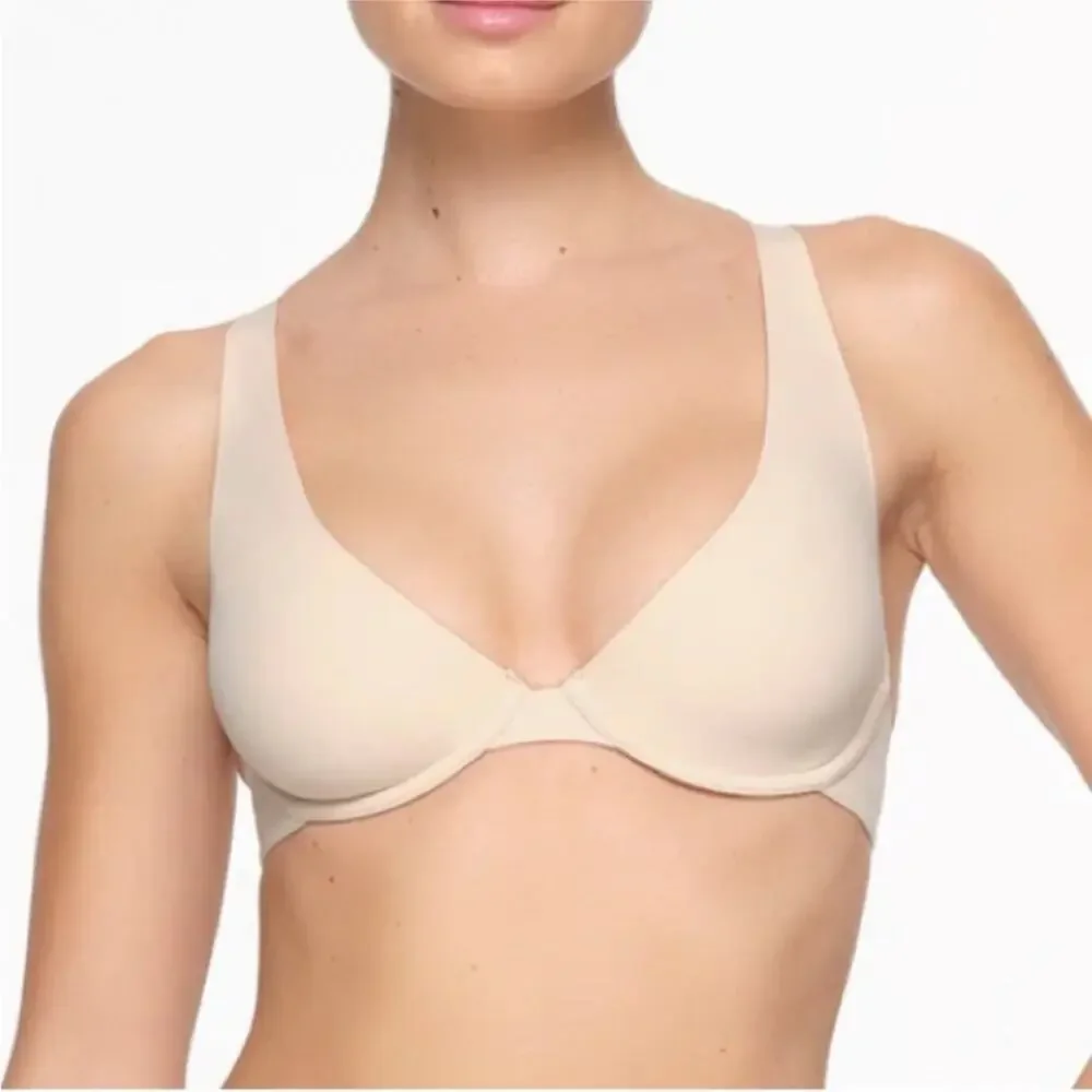 NWT SKIMS Fits‎ Everybody High Apex Bra Sand 32A